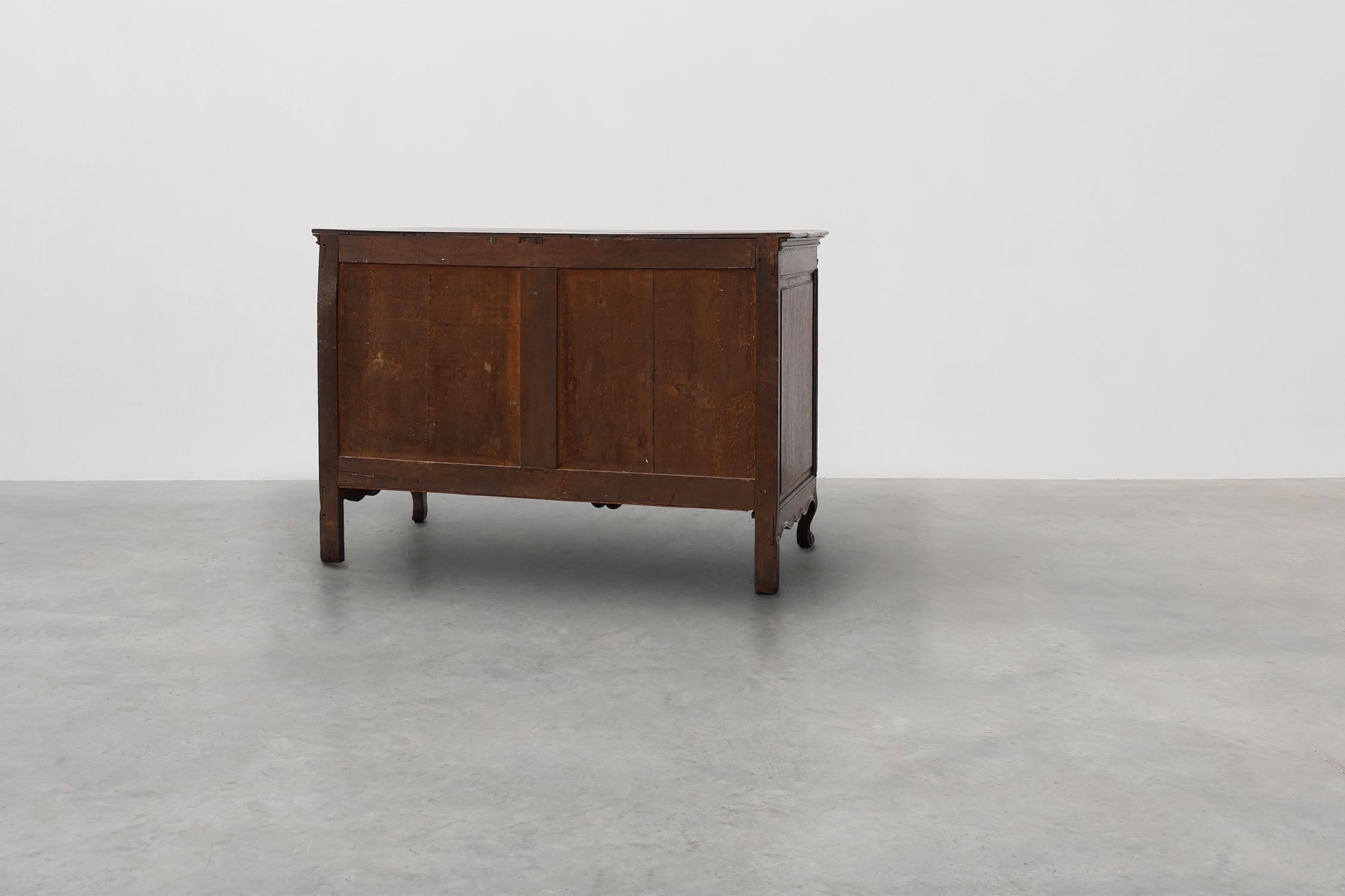 French 18th Century hand crafted oak chest of drawers in Louis XV stylethumbnail